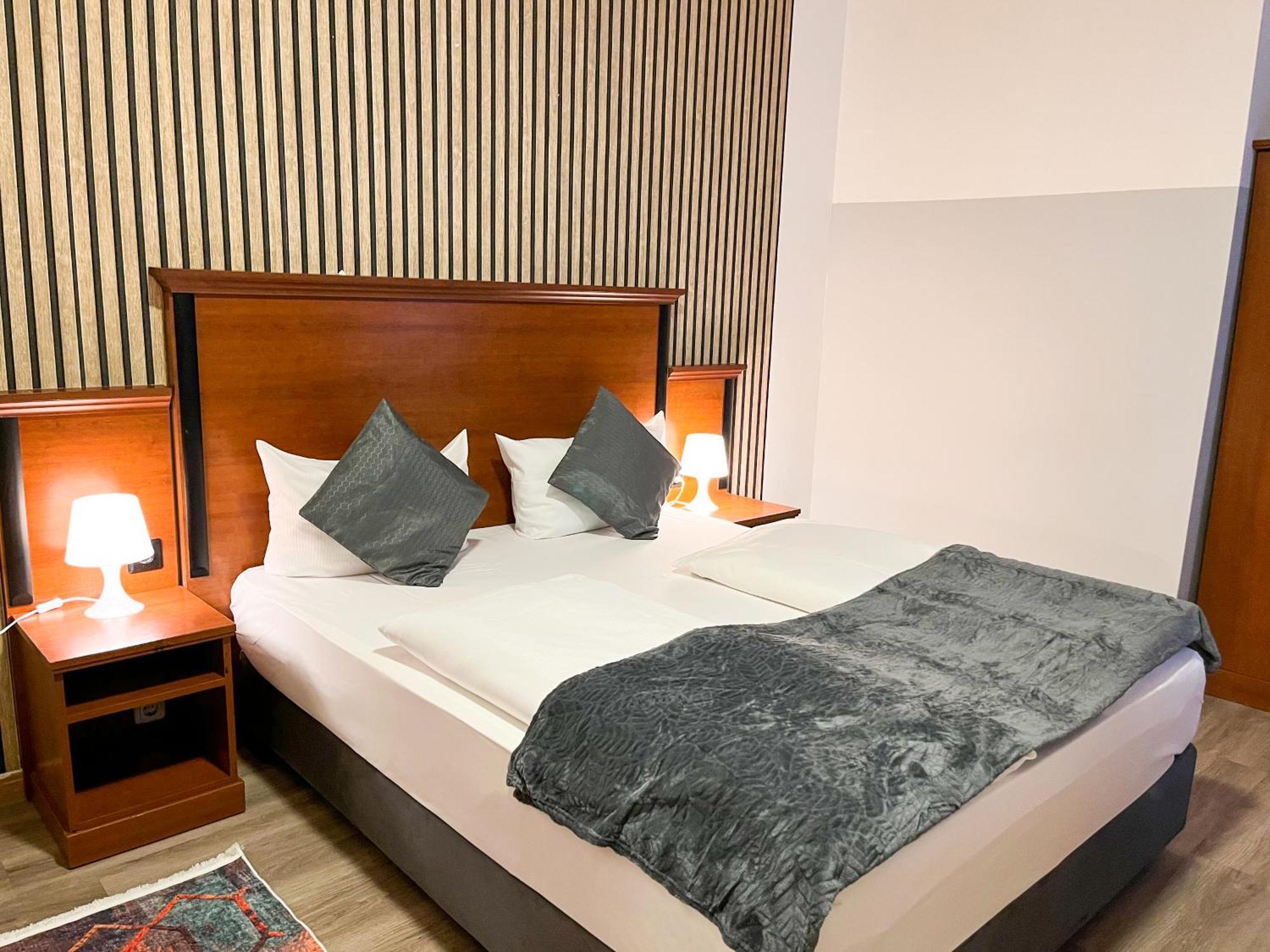 פרנקפורט City Hotel West מראה חיצוני תמונה