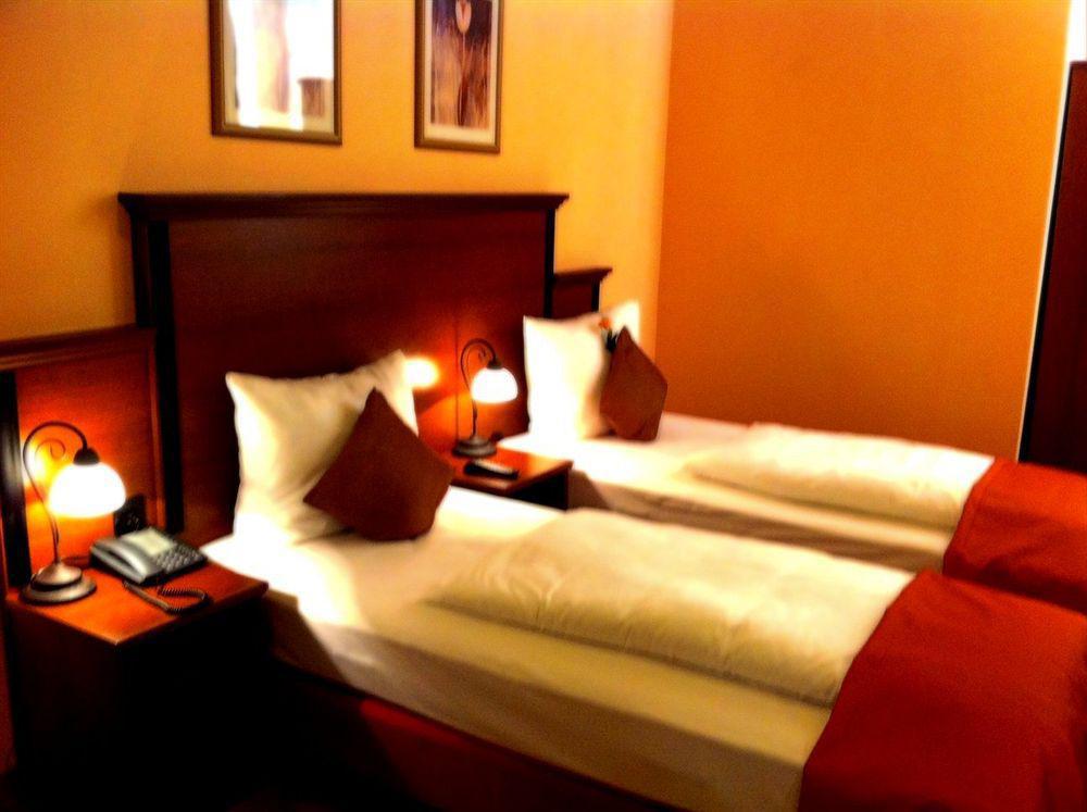פרנקפורט City Hotel West חדר תמונה
